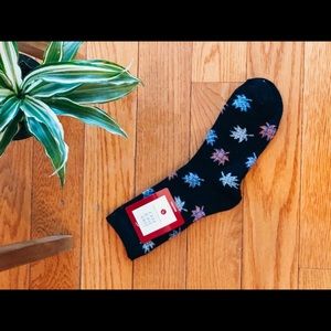 Fall leaves and Cat patterned women’s socks OS NWT